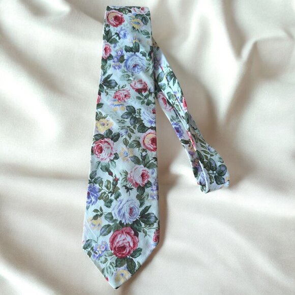WRIGHT & CO Vintage Men's Floral Rose Print Tie - Picture 1 of 6